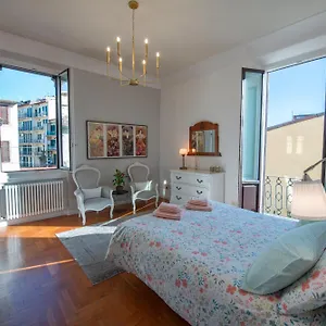 Romantic And Charming Florença
