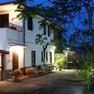 Fontanarossa Airport -private Parking- Couette-café Catane
